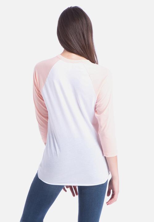 American Apparel - Unisex Poly-Cotton 3/4 Sleeve Raglan Shirt