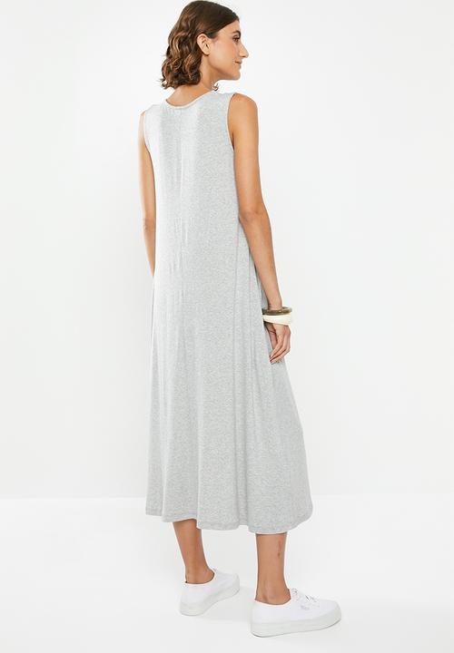 edit - Sleeveless swing midi dress - grey 