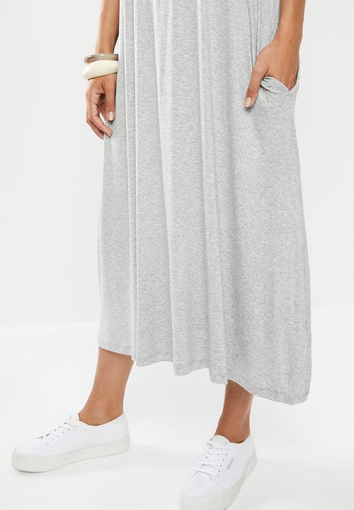 edit - Sleeveless swing midi dress - grey 