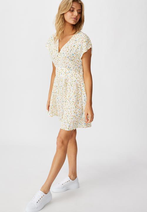 Cotton On - Woven ultimate tea dress - lily disty cannoli cream