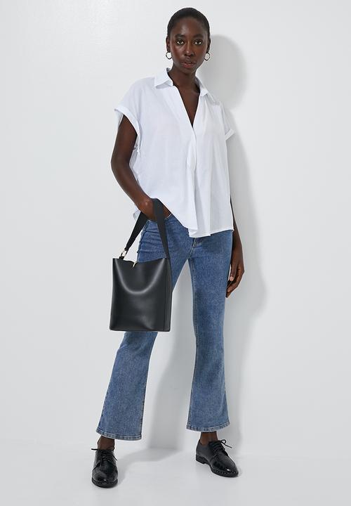Superbalist - V-neck shell with grown on sleeve - white