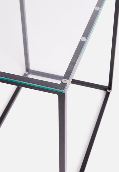 Sixth Floor - Cilla side table - black