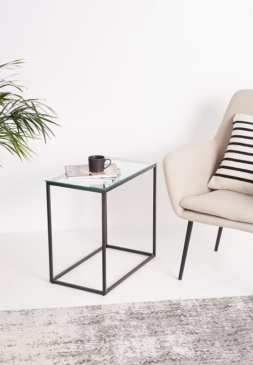 Sixth Floor - Cilla side table - black