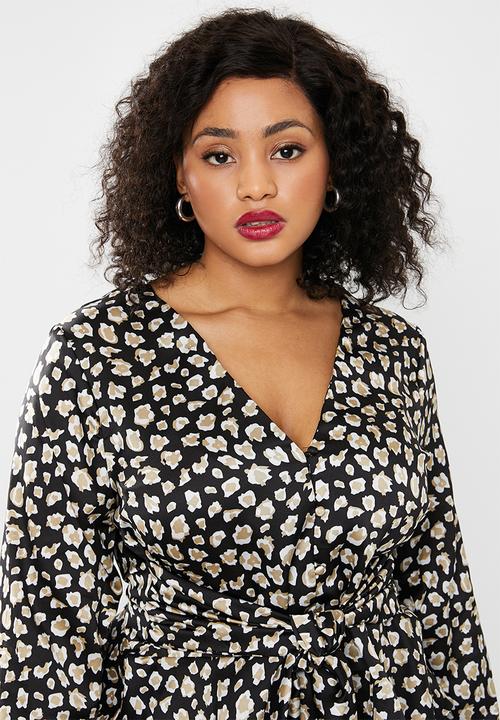 Missguided - Curve irregular animal print button peplum top - multi