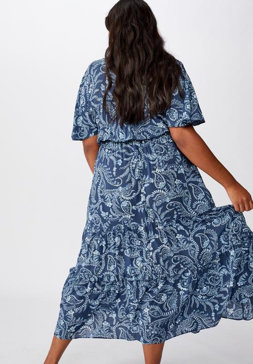 Cotton On - Curve tiered maxi dress cali paisley - navy 