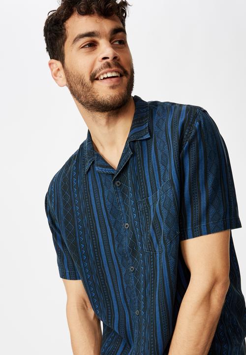 Cotton On - 91 short sleeve shirt - multi