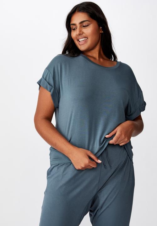 Cotton On - Curve sleep recovery hip grazer T-shirt - blue