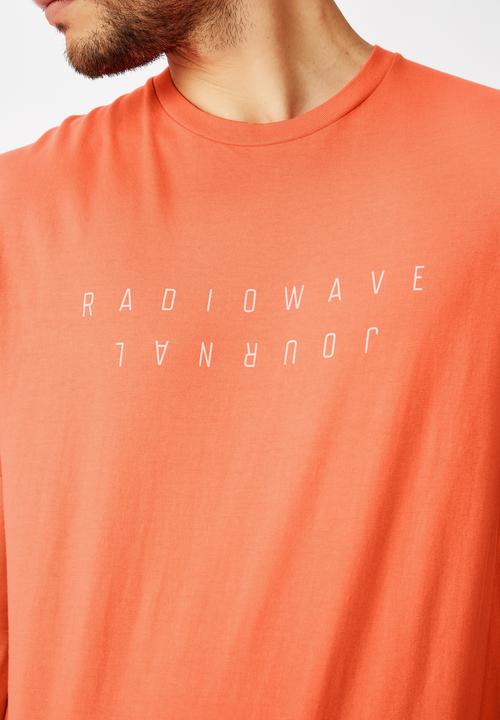 Cotton On - Tbar text short sleeve tee - orange