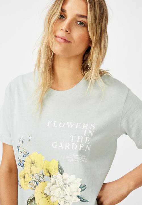 Cotton On - Classic arts T-shirt flowers in the garden - blue