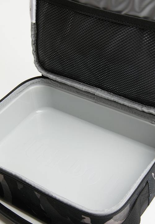Nike - Nike lunchbox - black camo