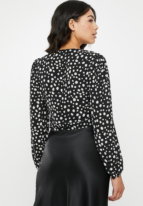 Missguided - Spot cup detail button front balloon sleeve top - black & white