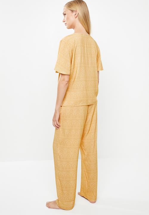 Superbalist - Sleep shirt & pants set - yellow