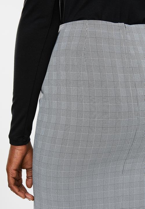 edit - Front slit pencil skirt - black & white 