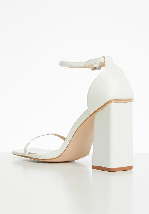 Public Desire - Anna barley there heel  - white
