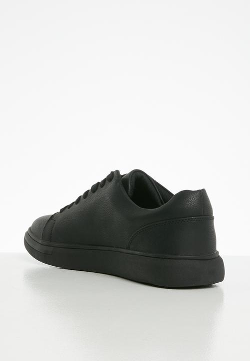 Steve Madden - Hank lace up shoe - black