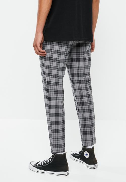 Factorie - Slim fit tapered leg pant - grey & black
