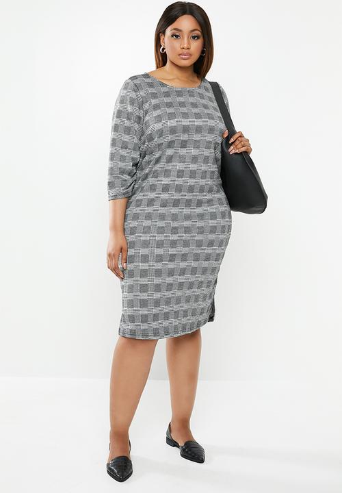 edit Plus - Sleeve detail shift dress - black & white 