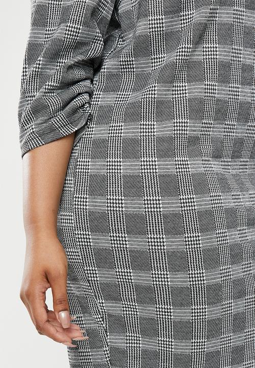 edit Plus - Sleeve detail shift dress - black & white 