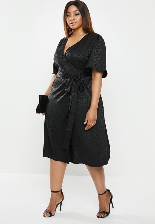 edit Plus - Bell sleeve wrap dress - black