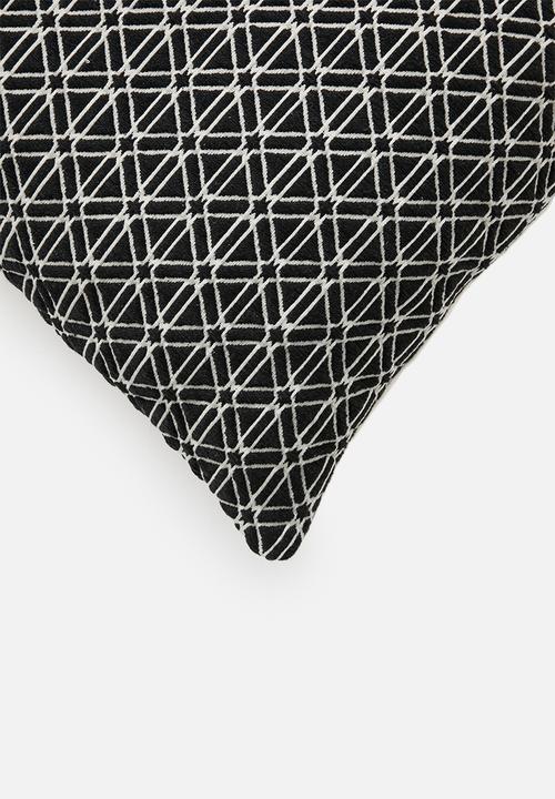 Sixth Floor - Fora cushion cover - black/white