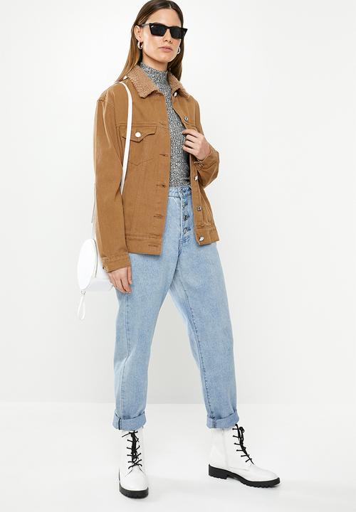Missguided - Borg collar oversized denim jacket - tan