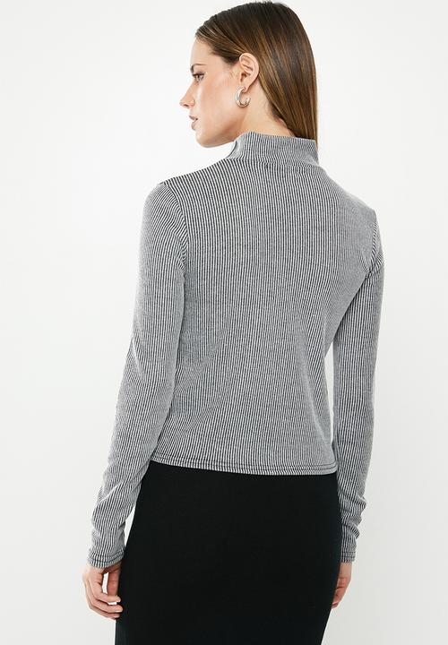 Missguided - Stripe grown on neck top - grey