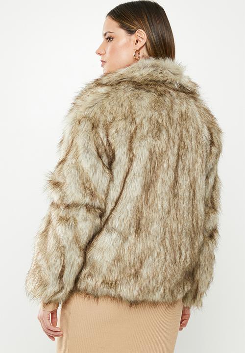 Missguided - Short vintage collar faux fur coat - brown