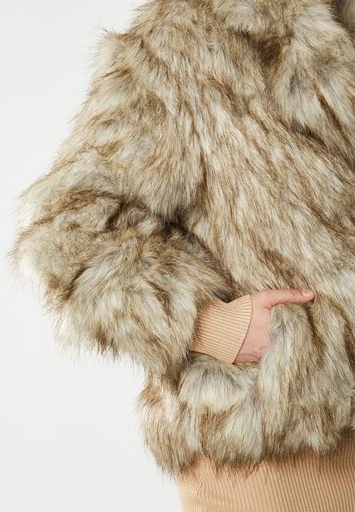 Missguided - Short vintage collar faux fur coat - brown