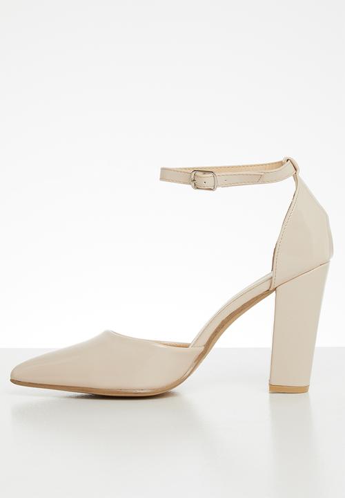Superbalist - Rumi block court heel - neutral