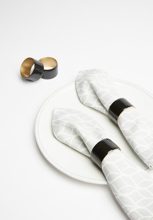 Sixth Floor - Ella napkin ring set of 4 - black