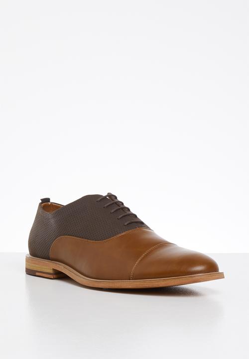 Call It Spring - Liro - brown