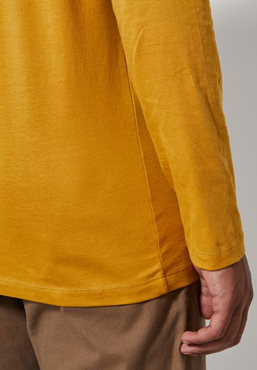 Superbalist - Plain long sleeve crew neck tee - mustard