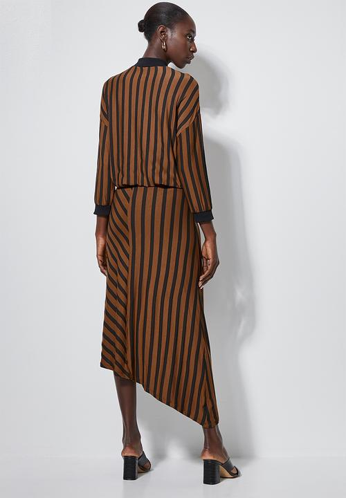 Superbalist - Asymmetric funnel neck dress - tobacco & black