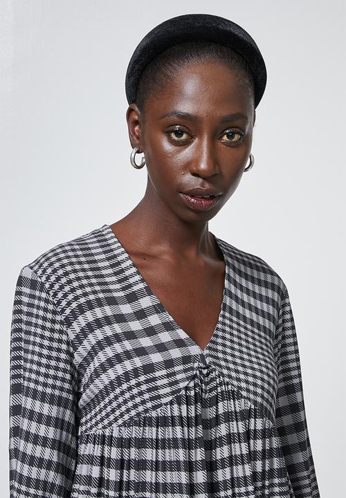 Superbalist - V-neck swing dress - grey grid check