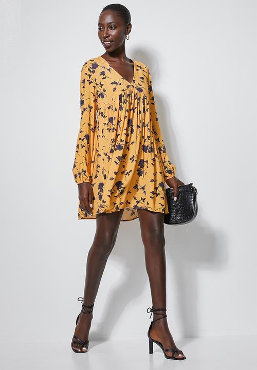 Superbalist - V-neck swing dress - mustard floral