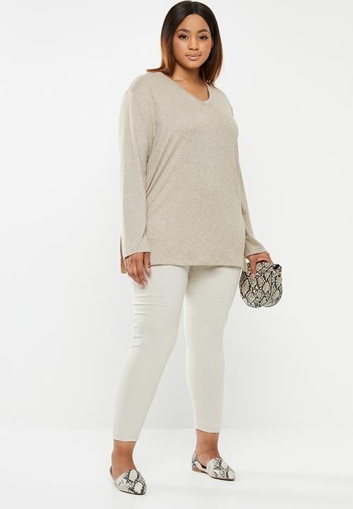 edit Plus - Longer length knit top - beige 