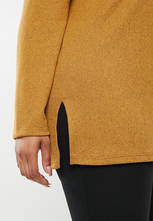 edit Plus - Longer length knit top - yellow 