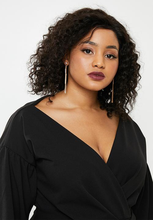 Missguided - Plus long sleeve wrap belted midi dress - black 