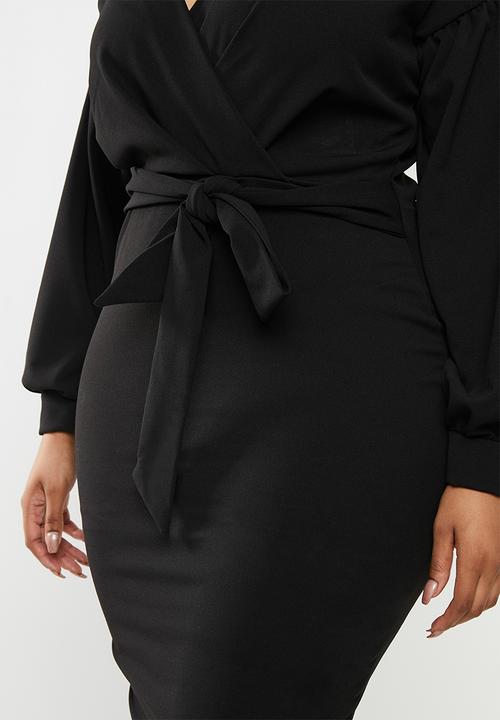 Missguided - Plus long sleeve wrap belted midi dress - black 