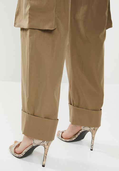 Missguided - Pleat front turn up hem cargo trouser - beige