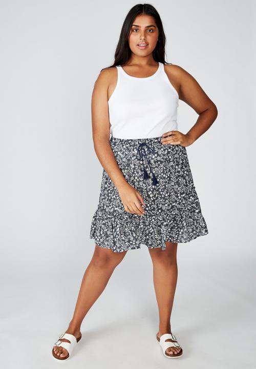 Cotton On - Curve north tiered mini skirt blair floral paisley - navy & white 