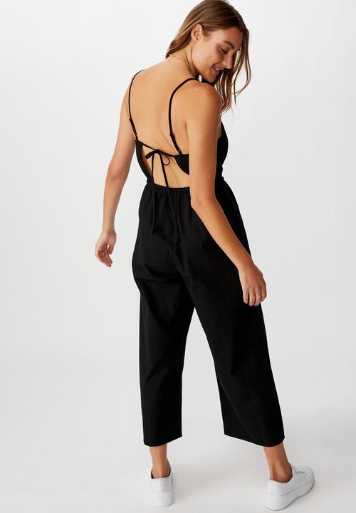 Cotton On - Woven Amanda pinafore jumpsuit - black