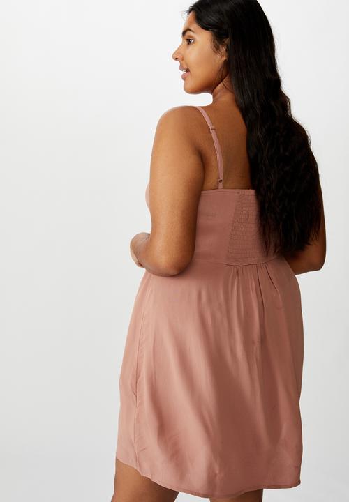 Cotton On - Curve woven Kendall dress - pink