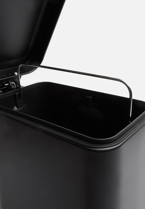 Bathroom Solutions - Bathroom 5 L pedal bin - black