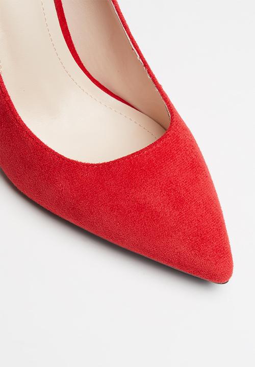 Miss Black - Ida court - red