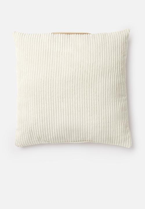 H&S - Corduroy cushion - cream