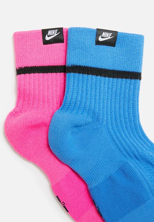 Nike - Nike sneaker sox - pink & blue 