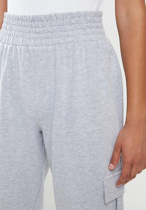 Missguided - Petite premium loopback cargo trackpants - grey