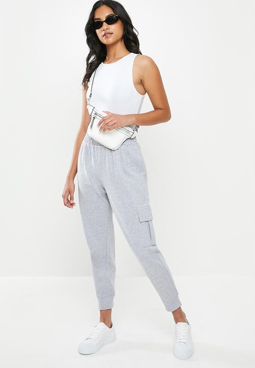 Missguided - Petite premium loopback cargo trackpants - grey