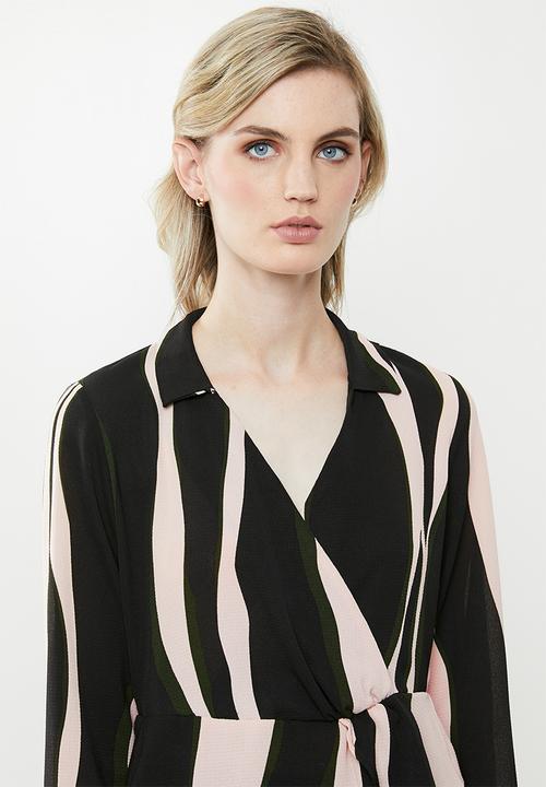 Vero Moda - Fidela wrap top - multi